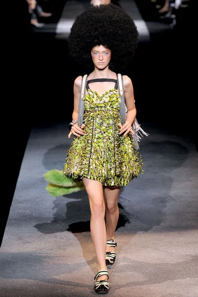 Look 40